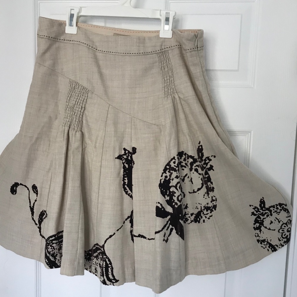 Elevenses pleated wool skirt w/velvet flowers